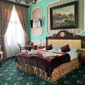 Hotel Klarinn Castle